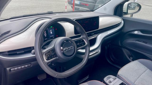 FIAT 500e usata, con Alzacristalli elettrici