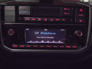 VOLKSWAGEN up! usata, con Telecamera per parcheggio assistito