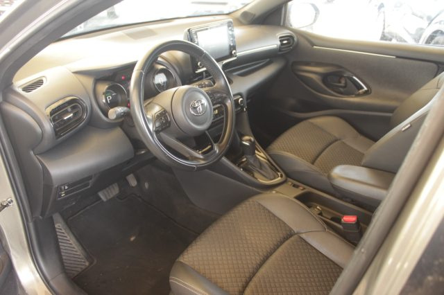 TOYOTA Yaris usata, con Sistema di navigazione