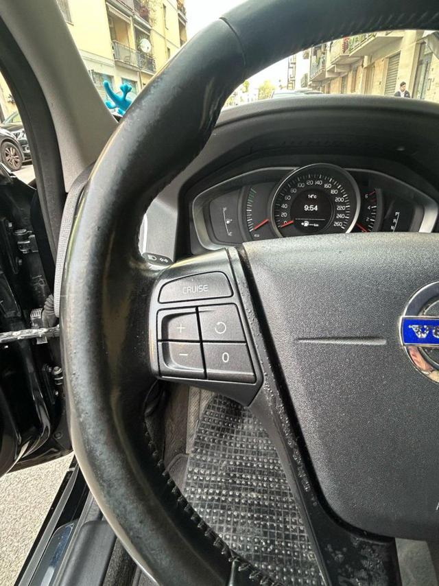 VOLVO XC60 usata, con Bluetooth