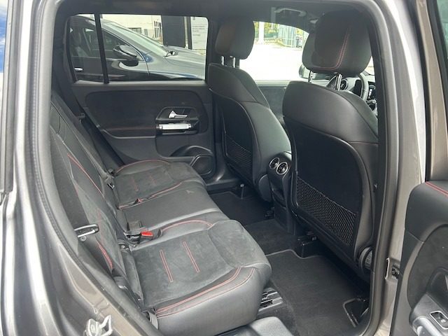 MERCEDES-BENZ GLB 200 usata, con Controllo trazione