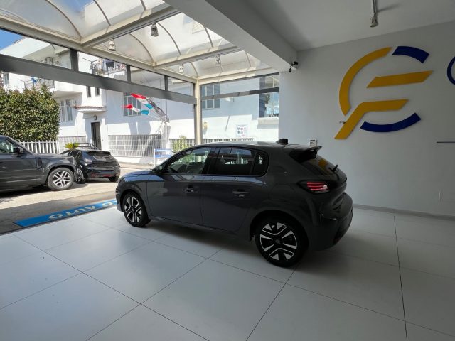 PEUGEOT 208 usata, con USB