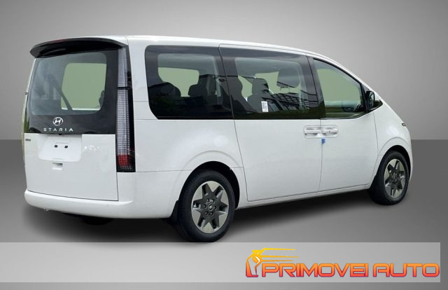 HYUNDAI Staria usata, con Climatizzatore