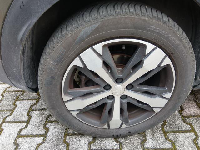 PEUGEOT 3008 usata, con Autoradio
