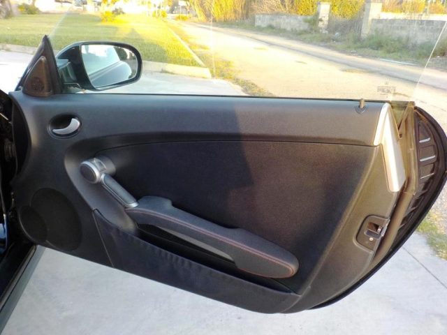 MERCEDES-BENZ SLK 200 usata, con Sensori di parcheggio posteriori