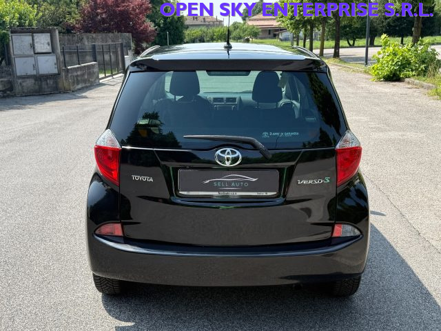 TOYOTA Verso-S usata, con Climatizzatore