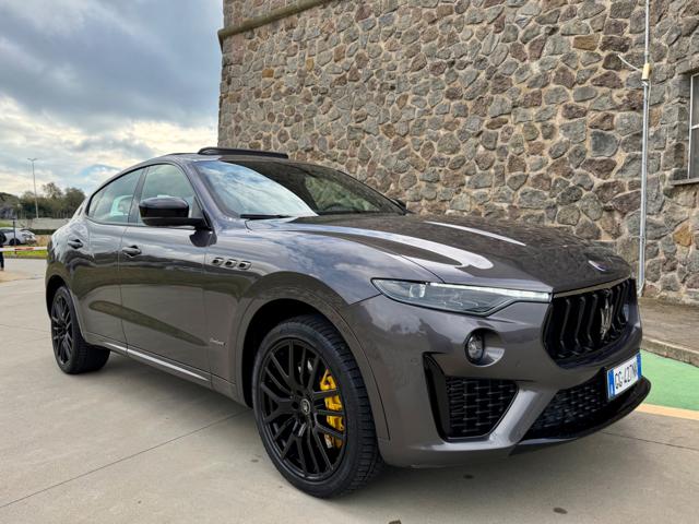 MASERATI Levante usata, con Luci diurne