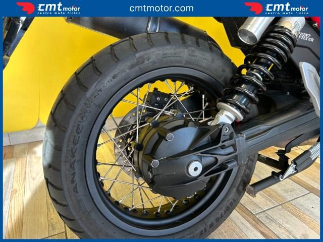 MOTO GUZZI V85 TT usata 11