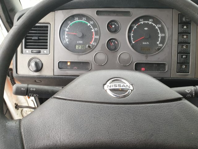 NISSAN usata 13