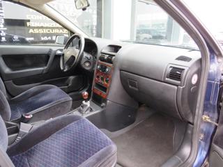 OPEL Astra usata, con Sedile posteriore sdoppiato