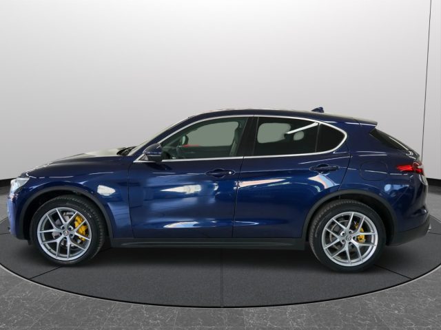 ALFA ROMEO Stelvio usata, con Sensore di luce