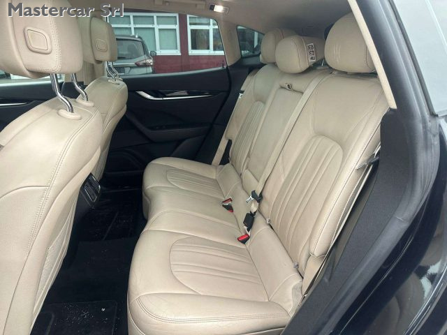 MASERATI Levante usata, con Park Distance Control