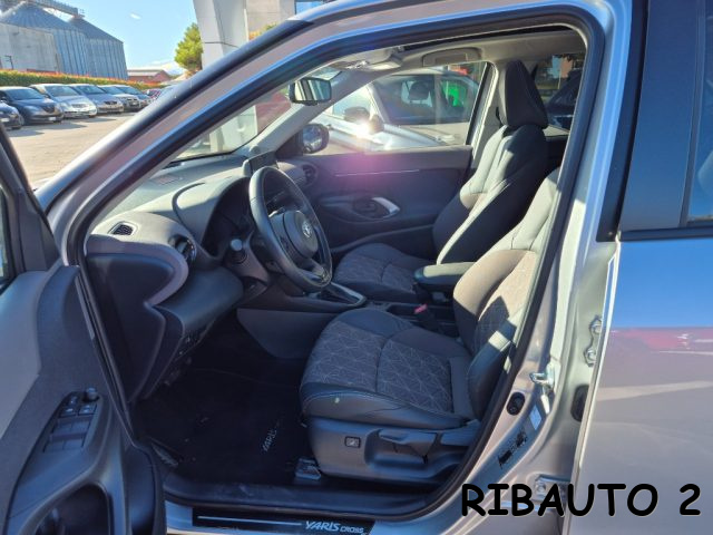 TOYOTA Yaris Cross usata, con Autoradio digitale