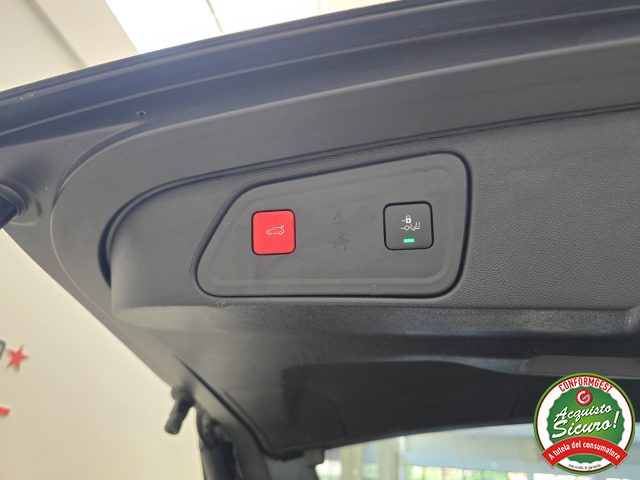 PEUGEOT 3008 usata, con Climatizzatore