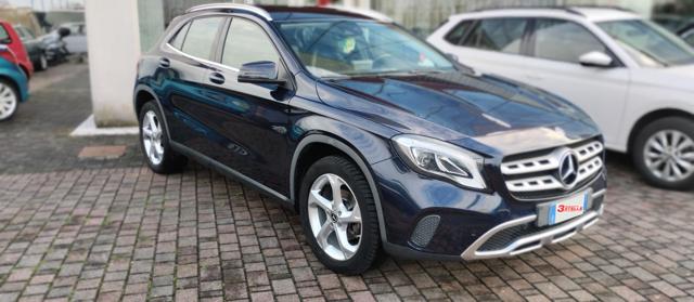 MERCEDES-BENZ GLA 200 usata, con Alzacristalli elettrici