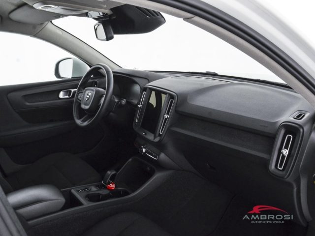 VOLVO XC40 usata 11