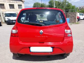 RENAULT Twingo usata 7