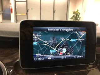 MERCEDES-BENZ V 220 usata 17