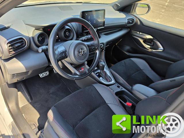 TOYOTA Yaris usata, con Airbag