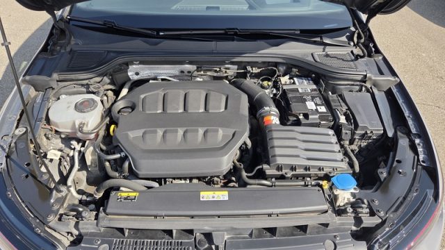 VOLKSWAGEN Golf usata, con Airbag testa