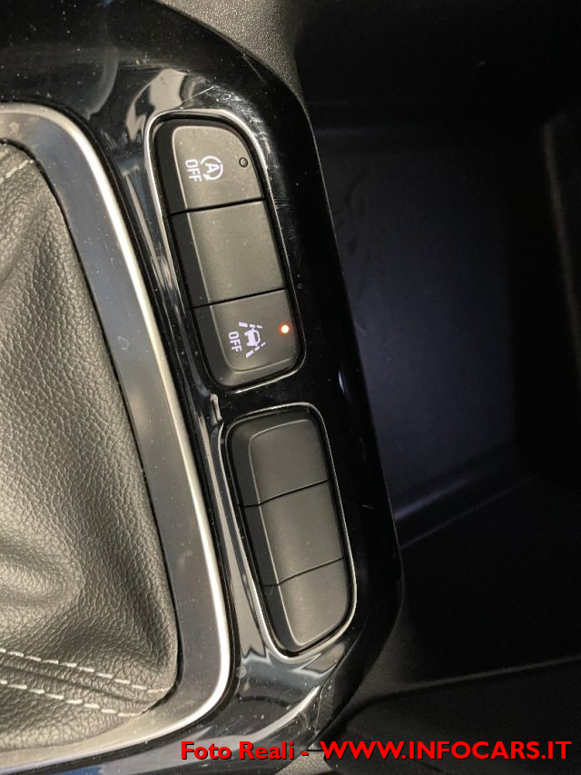 OPEL Corsa usata, con Autoradio digitale
