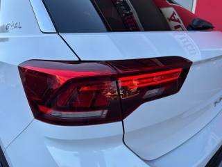 VOLKSWAGEN T-Roc usata, con Volante in pelle