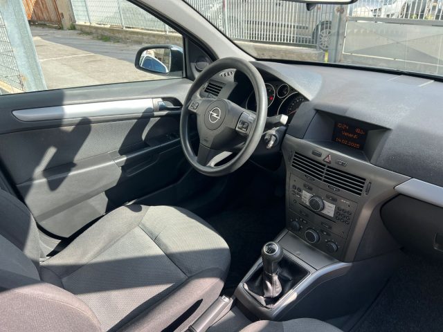 OPEL Astra usata, con Chiusura centralizzata