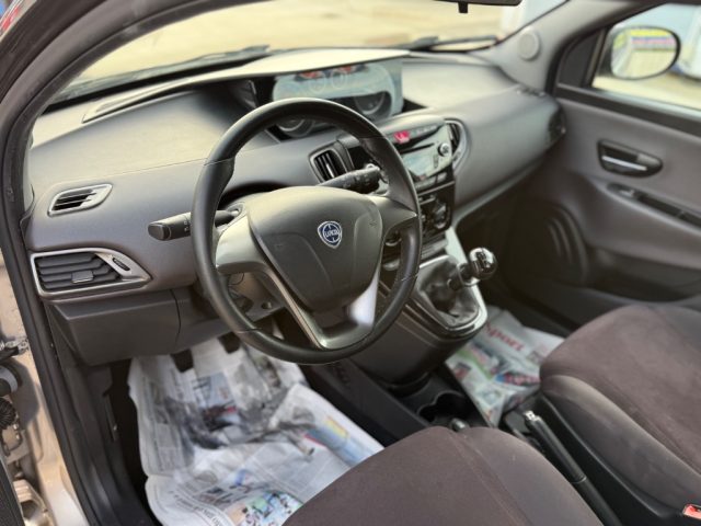 LANCIA Ypsilon usata 15