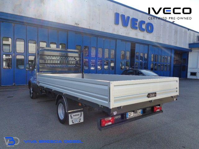 IVECO Daily usata 6