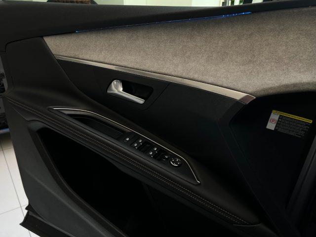 PEUGEOT 3008 usata, con Fari Xenon