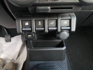 SUZUKI Jimny usata, con Servosterzo