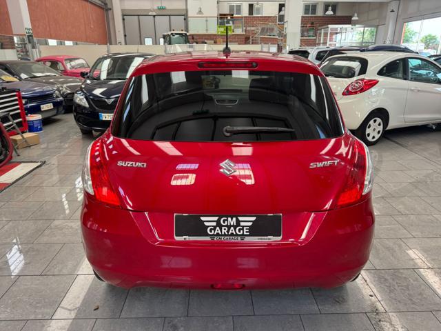 SUZUKI Swift usata, con Autoradio