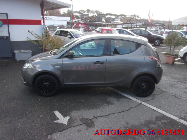 LANCIA Ypsilon usata, con Servosterzo