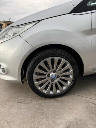 FORD Fiesta usata, con Airbag laterali