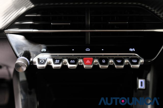 PEUGEOT 208 usata, con Airbag testa