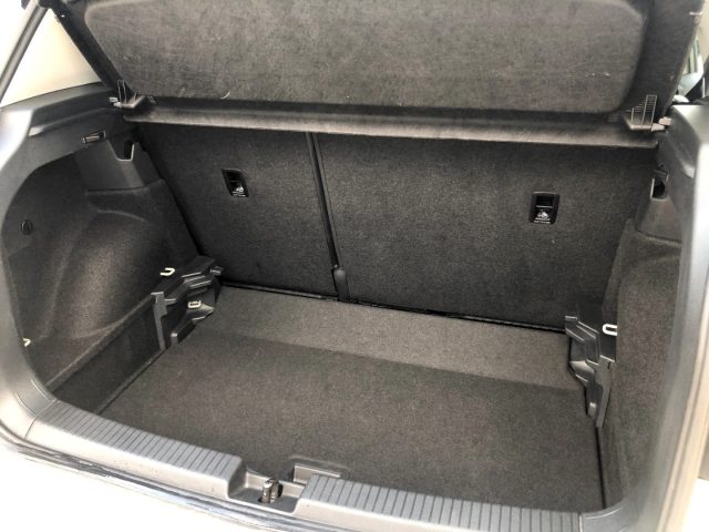 VOLKSWAGEN T-Cross usata, con Frenata d