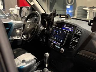 MITSUBISHI Pajero usata, con Servosterzo