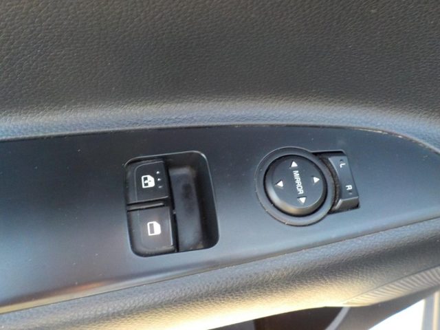 KIA Rio usata, con Volante multifunzione