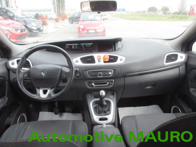 RENAULT Scenic usata 16