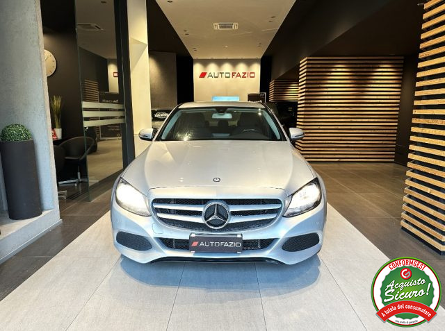 MERCEDES-BENZ C 180 usata, con Luci diurne
