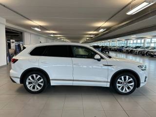 VOLKSWAGEN Touareg usata, con Boardcomputer