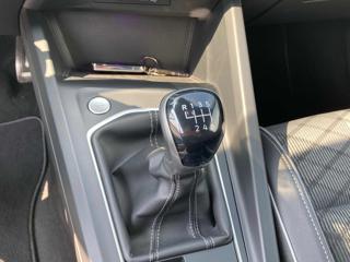 VOLKSWAGEN Golf usata, con ESP