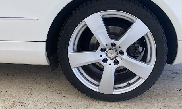 MERCEDES-BENZ E 250 usata, con Regolazione elettrica sedili