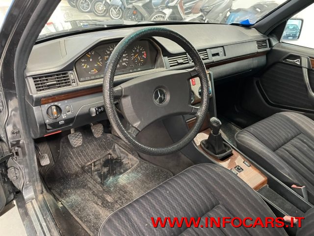 MERCEDES-BENZ 200 usata 12