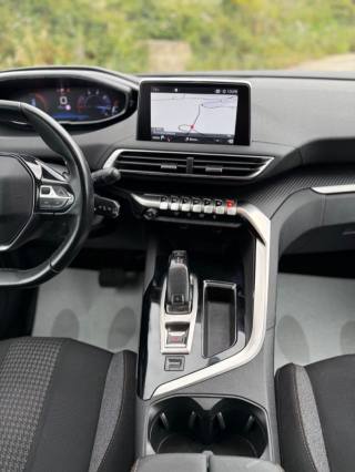 PEUGEOT 3008 usata, con Sedile posteriore sdoppiato