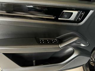 PORSCHE Cayenne usata, con Vivavoce