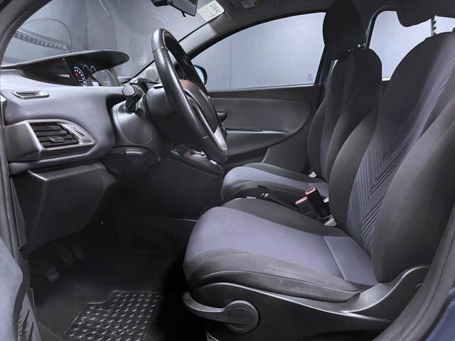 LANCIA Ypsilon usata, con ESP