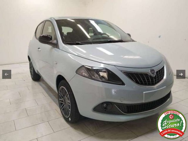 LANCIA Ypsilon usata, con ESP