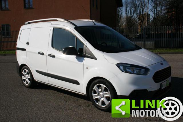 FORD Transit Courier usata, con Autoradio