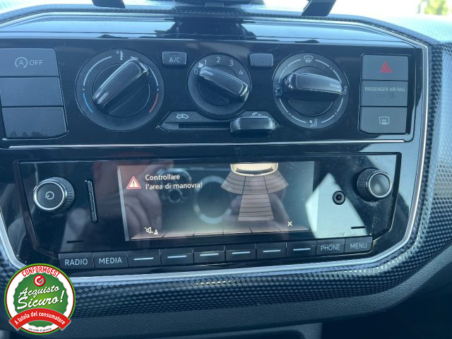 VOLKSWAGEN up! usata, con Autoradio